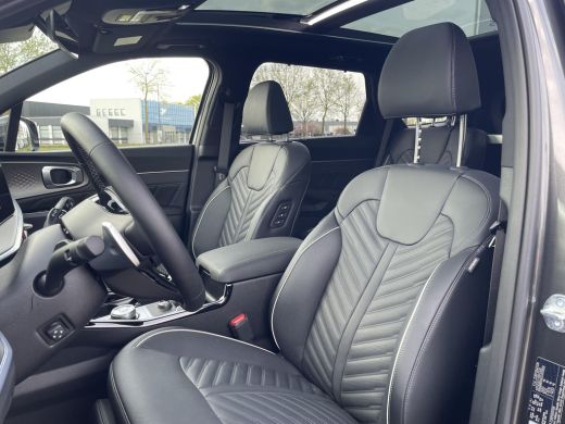 Kia Sorento 1.6 T-GDi Plug-in Hybrid 4WD ExecutiveLine 6p. | 360* Camera | Panorama schuif kantel dak | Stoel... ActivLease financial lease