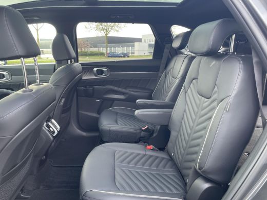 Kia Sorento 1.6 T-GDi Plug-in Hybrid 4WD ExecutiveLine 6p. | 360* Camera | Panorama schuif kantel dak | Stoel... ActivLease financial lease