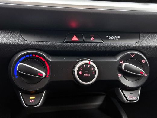 Kia Stonic 1.0 T-GDi MHEV DynamicLine AUTOMAAT | CARPLAY | CRUISE ActivLease financial lease