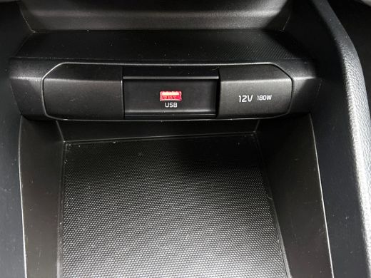 Kia Stonic 1.0 T-GDi MHEV DynamicLine AUTOMAAT | CARPLAY | CRUISE ActivLease financial lease