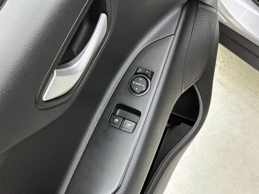 Kia Stonic 1.0 T-GDi MHEV DynamicLine AUTOMAAT | CARPLAY | CRUISE ActivLease financial lease