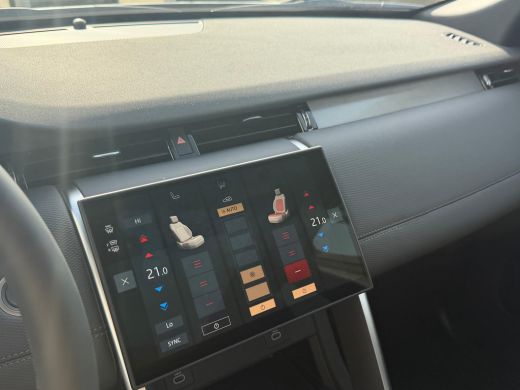 Land Rover Discovery Sport P270e Dynamic SE | Pano | Black Pack | Cold Climate | 360gr Camera | 20 Inch | Meridian ActivLease financial lease