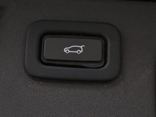 Land Rover Discovery Sport P300e 1.5 R-Dynamic SE | Panoramadak | Head-Up | Leder | Trekhaak | Matrix LED | Stoelverwarming ... ActivLease financial lease