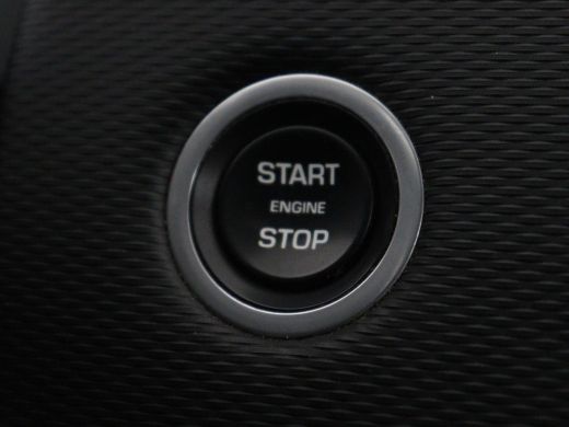 Land Rover Discovery Sport P300e 1.5 R-Dynamic SE | Panoramadak | Head-Up | Leder | Trekhaak | Matrix LED | Stoelverwarming ... ActivLease financial lease