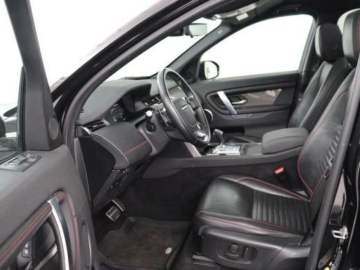 Land Rover Discovery Sport P300e 1.5 R-Dynamic SE | Panoramadak | Head-Up | Leder | Trekhaak | Matrix LED | Stoelverwarming ... ActivLease financial lease