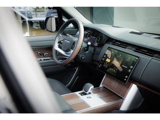 Land Rover Range Rover P550e Autobiography | Shadow Pack | Comfort Pack | Vierwielsturing | Beschikbaar per 15-5-2026 ActivLease financial lease