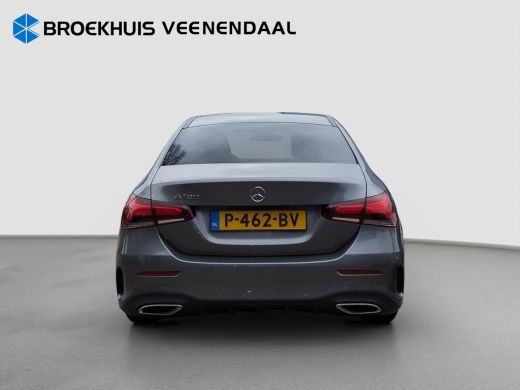 Mercedes-Benz A-Klasse 180 AMG | Sfeerverlichting | Stoelverwarming | Apple Carplay | Navigatie | AMG-styling | Achterui... ActivLease financial lease