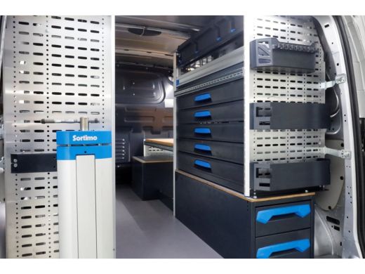 Mercedes-Benz Vito 114 CDI 136pk Compact 9G Automaat 2x Schuifdeur/LED/Camera/Inrichting 09-2022 ActivLease financial lease