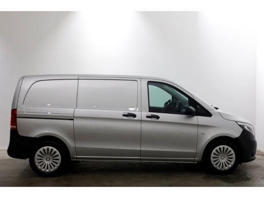Mercedes-Benz Vito 114 CDI 136pk Compact 9G Automaat 2x Schuifdeur/LED/Camera/Inrichting 09-2022 ActivLease financial lease