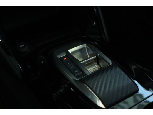 Peugeot 208 Hybrid 110 e-DCS6 GT | Cruise Control | Pano | Dodehoekdetectie | Navi | 360 Camera | Carplay | K... ActivLease financial lease