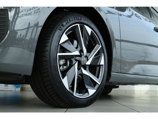 Peugeot 308 SW 1.2 Hybrid 145 e-DCS6 Allure | Adapt. Cruise | 360 Camera | Navi | Carplay | LMV | LED | PDC |... ActivLease financial lease