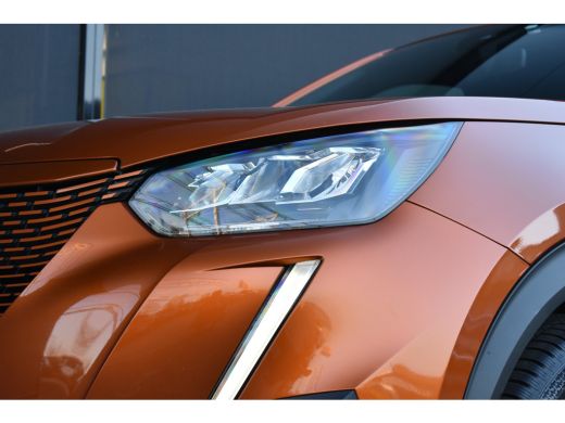 Peugeot e-2008 EV Style 50 kWh 3 Fase 11kW 97%SOH! | Navigatie 3D | Achteruitrijcamera | Climate Control | Full-... ActivLease financial lease