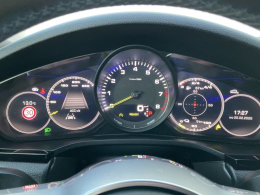 Porsche Cayenne 3.0 E-Hybrid PHEV 360&deg; Pano SportChrono Luchtvering Bose Carplay Leer Memory UITSTRALING! ActivLease financial lease