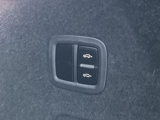 Porsche Cayenne 3.0 E-Hybrid PHEV 360&deg; Pano SportChrono Luchtvering Bose Carplay Leer Memory UITSTRALING! ActivLease financial lease