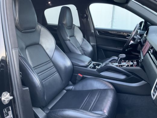 Porsche Cayenne 3.0 E-Hybrid PHEV 360&deg; Pano SportChrono Luchtvering Bose Carplay Leer Memory UITSTRALING! ActivLease financial lease