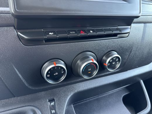 Renault Master T35 2.3 dCi 135 PK / 1e EIG. / 7 PERSOONS DUBBEL CABINE / UNIEK 14.184 KM !! / TREKHAAK / IMPERIA... ActivLease financial lease