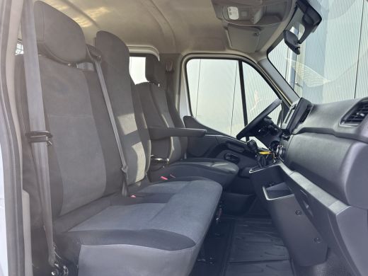 Renault Master T35 2.3 dCi 135 PK / 1e EIG. / 7 PERSOONS DUBBEL CABINE / UNIEK 14.184 KM !! / TREKHAAK / IMPERIA... ActivLease financial lease