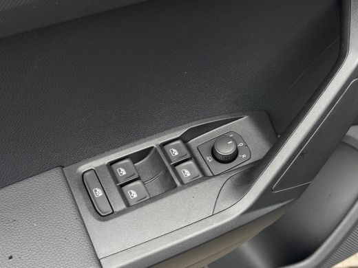 Seat Ibiza 1.0 EcoTSI Style NL-AUTO | LAGE KM STAND | NAVI | LED ActivLease financial lease