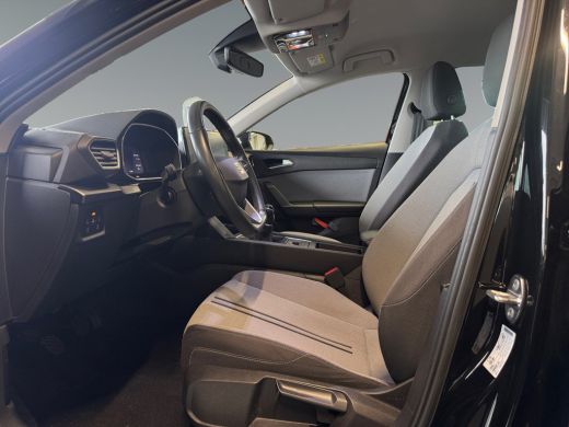 Seat Leon Sportstourer 1.5 TSI 130pk Style Launch Edition Achteruitrijcamera | Navigatie |  17 inch lichtme... ActivLease financial lease