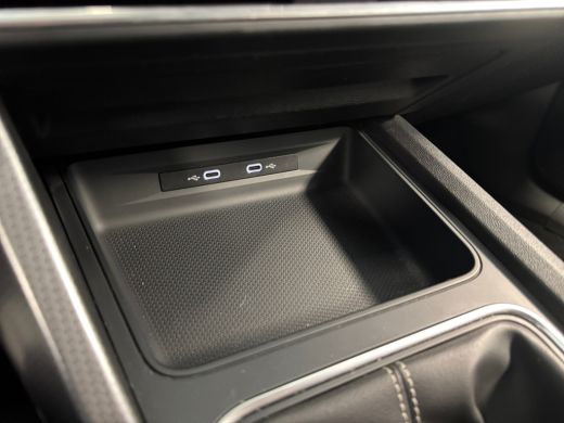 Seat Leon Sportstourer 1.5 TSI 130pk Style Launch Edition Achteruitrijcamera | Navigatie |  17 inch lichtme... ActivLease financial lease