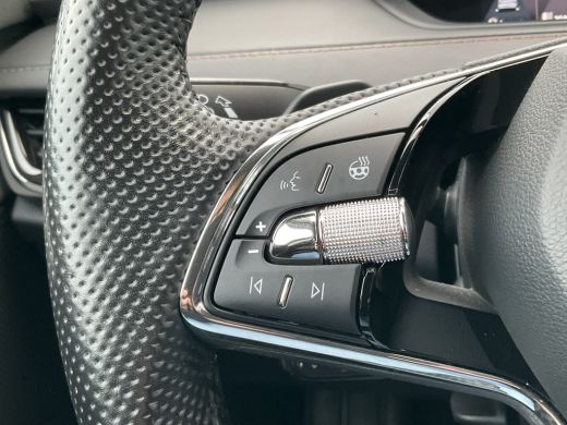 Skoda Enyaq iV 80 First Edition Trekhaak Memory Leer Stoelverw Camera Sportline SOH 86% ActivLease financial lease