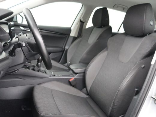 Skoda Octavia 1.0 TSI Business Edition | Trekhaak | Carplay | Navigatie | Full LED | Parkeerhulp | Climate cont... ActivLease financial lease