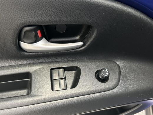 Toyota Aygo 1.0 VVT-i MT Play (Navigatie - Adaptive cruise) ActivLease financial lease