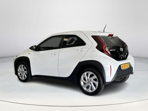 Toyota Aygo 1.0 VVT-i S-CVT first (Navigatie) ActivLease financial lease