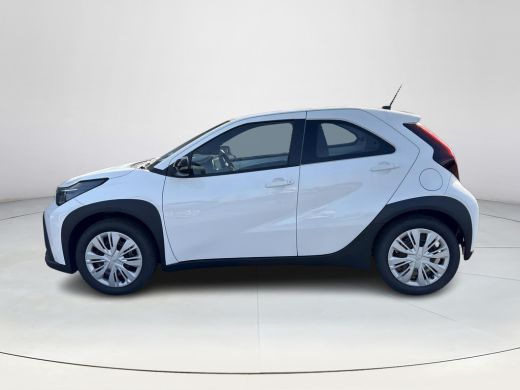 Toyota Aygo Hybrid 115 play **NIEUWE AUTO/ HYBRIDE** ActivLease financial lease