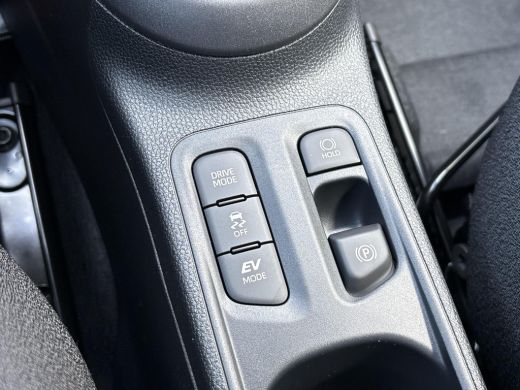 Toyota Aygo Hybrid 115 play **NIEUWE AUTO/ HYBRIDE** ActivLease financial lease