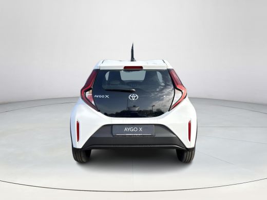 Toyota Aygo Hybrid 115 play **NIEUWE AUTO/ HYBRIDE** ActivLease financial lease