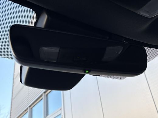 Toyota Corolla Touring Sports 1.8 Hybrid Executive **DODEHOEK DETECTIE/ TREKHAAK/ STOELVERWARMING/ PARKEERSENSOREN** ActivLease financial lease