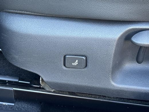 Toyota Corolla Touring Sports 1.8 Hybrid Executive **DODEHOEK DETECTIE/ TREKHAAK/ STOELVERWARMING/ PARKEERSENSOREN** ActivLease financial lease