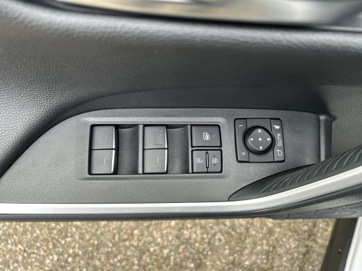 Toyota RAV4 2.5 Hybrid AWD Style ActivLease financial lease