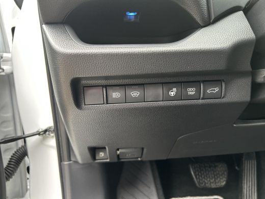 Toyota RAV4 2.5 Hybrid AWD Style ActivLease financial lease