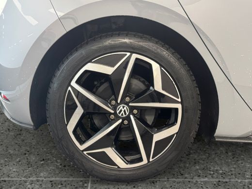 Volkswagen ID.3 Life 58 kWh Adaptive Cruise Control | Park Distance Control | 'App-Connect' ActivLease financial lease