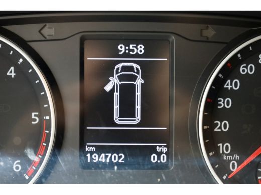 Volkswagen Transporter T6 2.0 TDI 150pk Lang D.C. Highline LED/Navi/ACC/2x Schuifdeur 06-2017 ActivLease financial lease