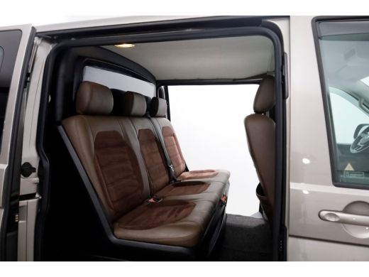 Volkswagen Transporter T6 2.0 TDI 150pk Lang D.C. Highline LED/Navi/ACC/2x Schuifdeur 06-2017 ActivLease financial lease