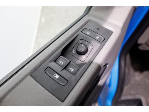 Volkswagen Transporter T6.1 2.0 TDI 150pk DSG-Automaat Lang D.C. LED/ACC/Navi/Camera 12-2020 ActivLease financial lease