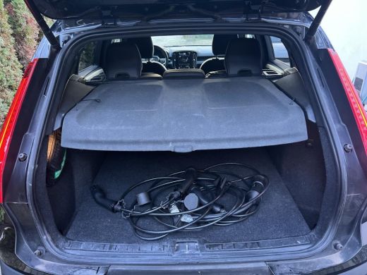 Volvo  XC40 Recharge P8 AWD R-Design NL-AUTO | TREKHAAK | GOOGLE NAVI ActivLease financial lease