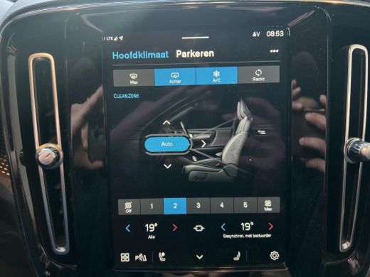 Volvo  XC40 Recharge P8 AWD R-Design NL-AUTO | TREKHAAK | GOOGLE NAVI ActivLease financial lease