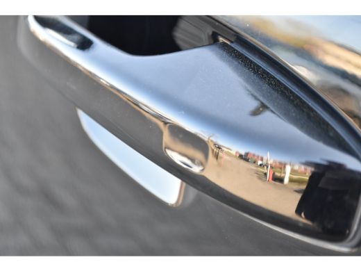 Volvo  XC40 T5 Inscription Expression | Cruise Control | Camera | Keyless | Onyx Black ActivLease financial lease