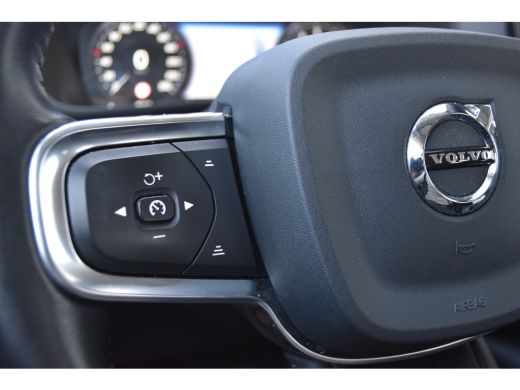 Volvo  XC40 T5 Inscription Expression | Cruise Control | Camera | Keyless | Onyx Black ActivLease financial lease