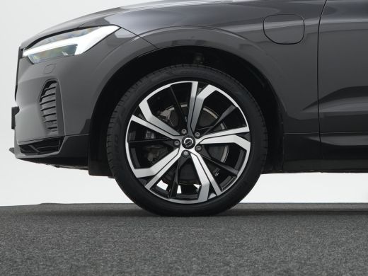 Volvo  XC60 T6 AWD Plus Dark | Leder | Panoramadak | Adaptive Cruise | Pilot Assist | BLIS | Trekhaak | Priva... ActivLease financial lease