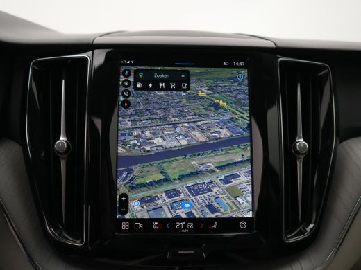 Volvo  XC60 T6 AWD Plus Dark | Leder | Panoramadak | Adaptive Cruise | Pilot Assist | BLIS | Trekhaak | Priva... ActivLease financial lease