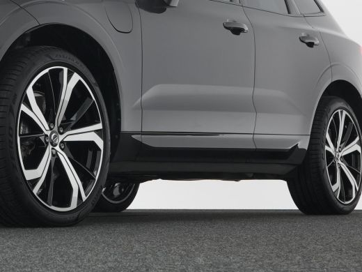 Volvo  XC60 T6 AWD Plus Dark | Leder | Panoramadak | Adaptive Cruise | Pilot Assist | BLIS | Trekhaak | Priva... ActivLease financial lease