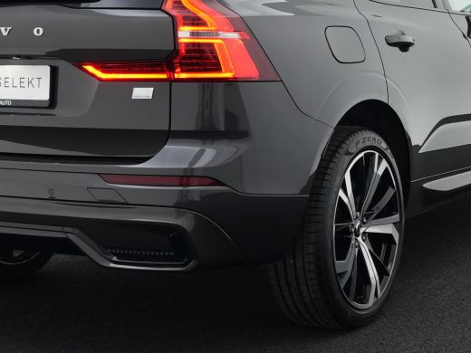 Volvo  XC60 T6 AWD Plus Dark | Leder | Panoramadak | Adaptive Cruise | Pilot Assist | BLIS | Trekhaak | Priva... ActivLease financial lease
