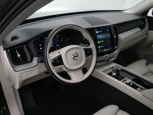 Volvo  XC60 T6 AWD Plus Dark | Leder | Panoramadak | Adaptive Cruise | Pilot Assist | BLIS | Trekhaak | Priva... ActivLease financial lease