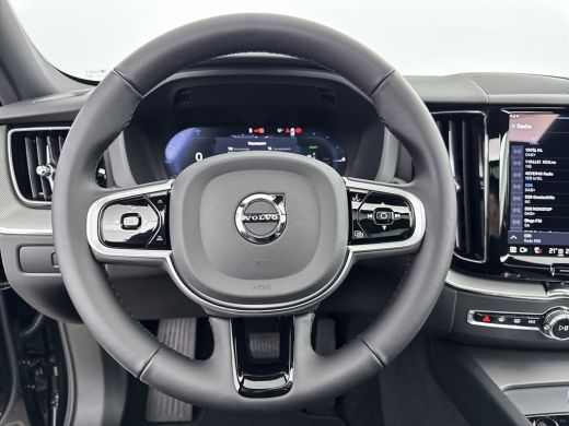 Volvo  XC60 T6 Recharge Plus Black Edition | 21" | Luchtvering | Trekhaak | Panoramadak | Getint Glas | Full ... ActivLease financial lease