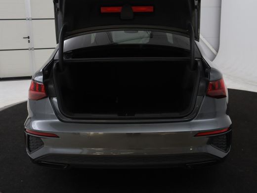 Audi A3 30 TFSI S edition | Sportstoelen | Carplay | Virtual Cockpit | Half leder | Climate control | Ful... ActivLease financial lease